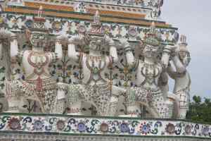 Sculptures in Wat Arun